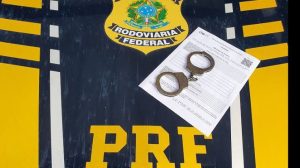Homem procurado pela Justiça é detido pela PRF em Vitória da Conquista (BA)