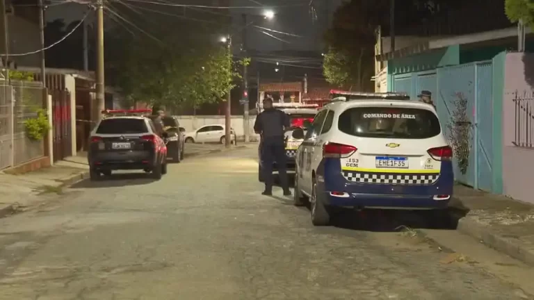 SP: Adolescente mata os pais e irmã após ser proibido de usar o celular