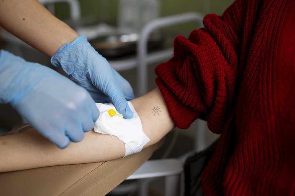 Médicos discutem alternativas à transfusão de sangue em pacientes Testemunhas de Jeová