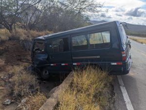 Motorista fica ferido após perder o controle da direção no trecho Itaquaraí x Brumado