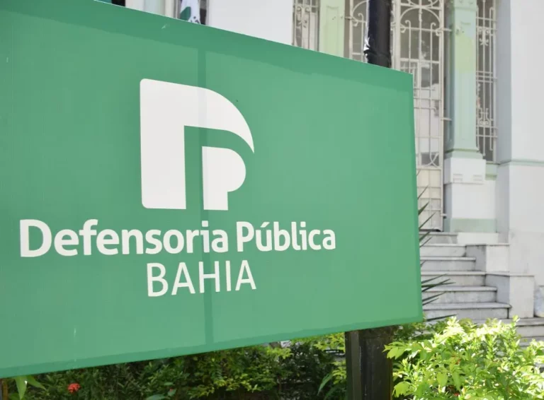 Defensoria Pública da Bahia abre 83 vagas para estudantes de direito; salários chegam a R$ 1.030