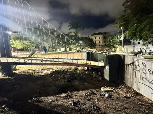 Prefeitura esclarece sobre princípio de incêndio na ponte da Praça do Boneco