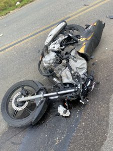 Motociclista morre em grave acidente na BA-262, em Poções