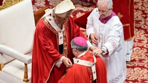 Arcebispos recebem o pálio; entre eles, Dom Vítor Agnaldo, de Vitória da Conquista (BA)