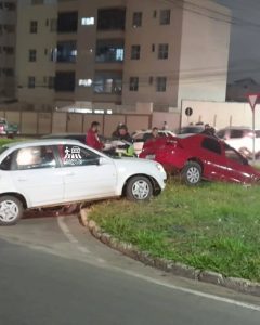 Mais uma batida no trânsito de Conquista em um cruzamento sinalizado, veja as fotos