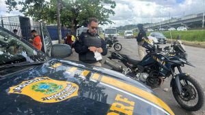 Operação da PRF mira motociclistas para reduzir acidentes nas rodovias