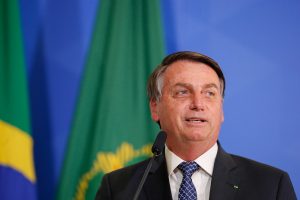 Bolsonaro recebe tornozeleira eletrônica após Operação da PF