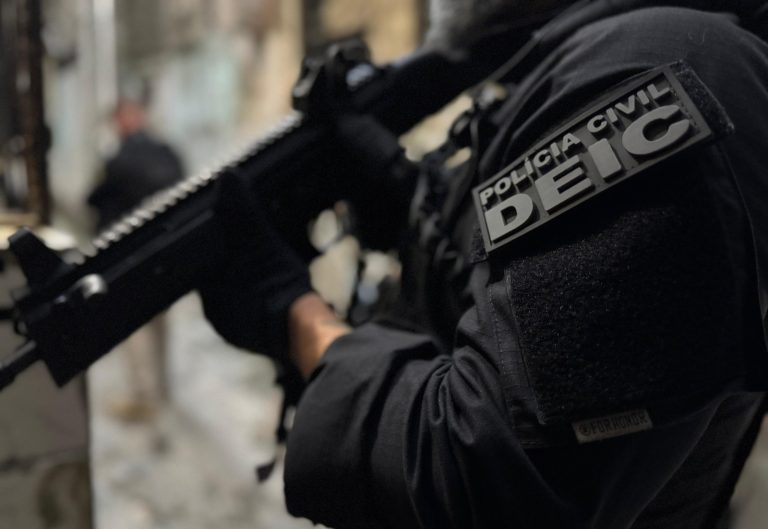 Polícia cumpre mandado no Zabelê em Conquista em operação contra grupo ligado ao tráfico e roubo de cargas