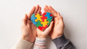 Projeto de Lei propõe auxílio e atendimento especial para famílias de pessoas com autismo