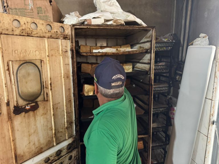 Vigilância Sanitária interdita panificadora que funcionava em residência