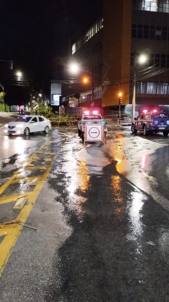 Inmet emite novos alertas para chuvas intensas em Vitória da Conquista até quarta-feira, 7