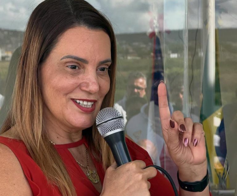 OBRAS DE DRENAGEM: Sheila Lemos assina Ordem de Serviço com recurso de R$ 6.690.381,00 proveniente do Governo Federal