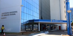 AGU intensifica cobrança de pensões do INSS a condenados por feminicídio