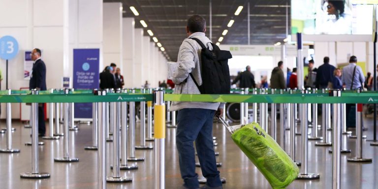 Turismo brasileiro alcança recorde histórico em 2025 com alta de 4,6%, aponta IBGE