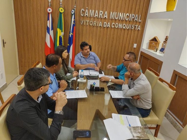 Mesa Diretora da Câmara indica construção de casas populares com recursos do Finisa