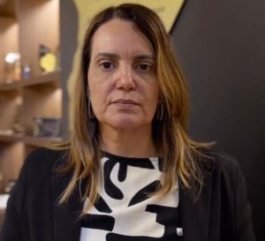 Em vídeo, Sheila Lemos lamenta morte de Rosânia e destaca corrente de solidariedade em Vitória da Conquista