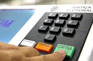 TSE decide que restrição a voto de presos provisórios não valerá para este ano