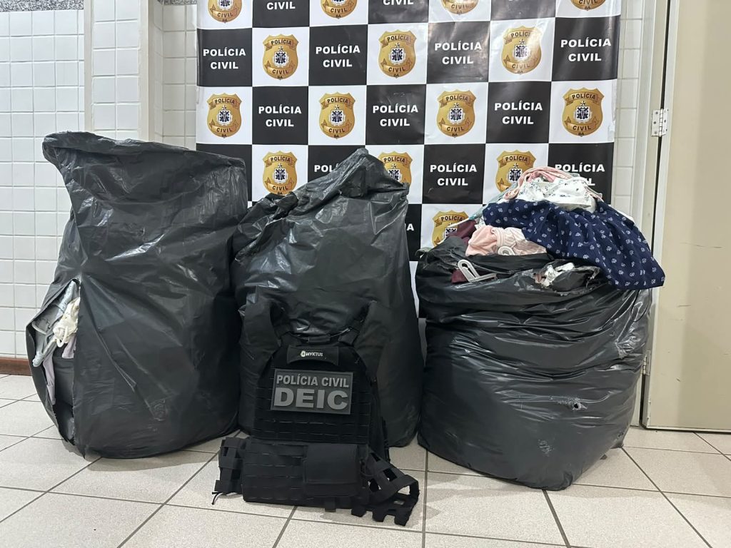 Quadrilha suspeita de furtar mais de 500 peças de roupas infantis em shopping de Conquista é presa pela Polícia Civil