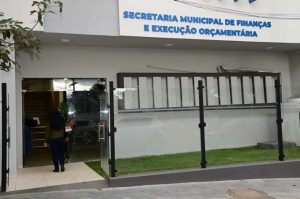 Despachante é detido por suspeita de falsidade documental em Vitória da Conquista