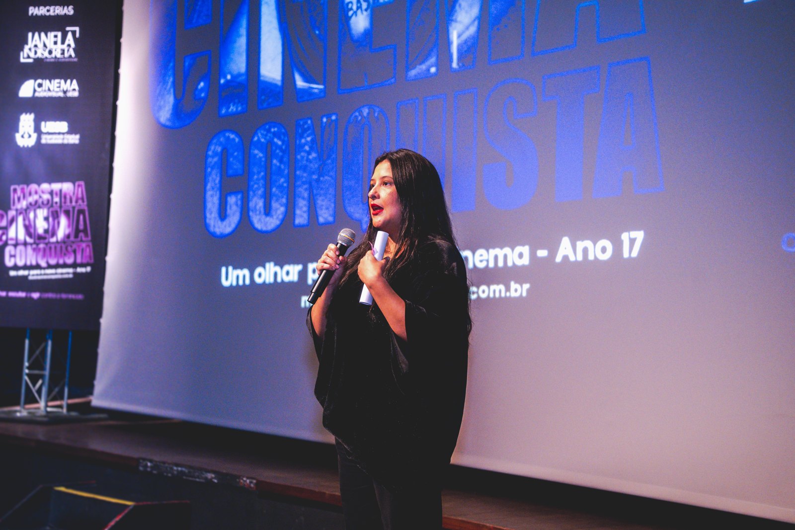 Rayssa coelho diretora a cachoeira creditos nagual pardo na premiação da Mostra Cinema Conquista