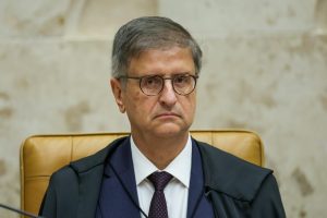 Irmão de Flávio Dino dá voto decisivo e Conselho do MPF arquiva investigação contra Gonet