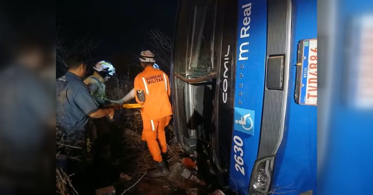 Acidente com ônibus deixa 7 mortos e 13 feridos na Chapada Diamantina