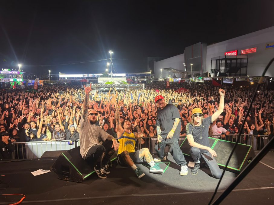 Público e atrações da segunda noite do Conquista Moto Rock