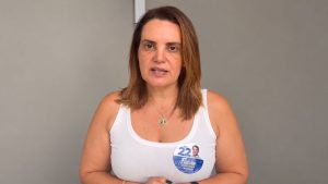 Em vídeo, Sheila Lemos pede que fiscais de Flávio permaneçam até as 19h, após prorrogação da votação