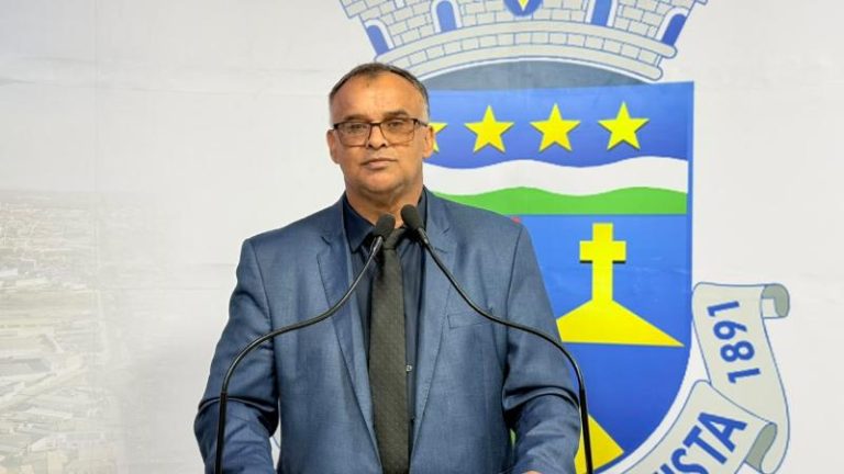 Adinilson relata denúncias de perseguição política em universidades