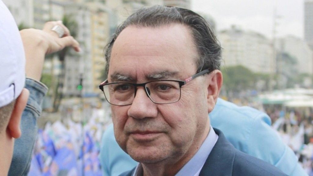 Augusto Cury declara apoio a Flávio Bolsonaro no segundo turno