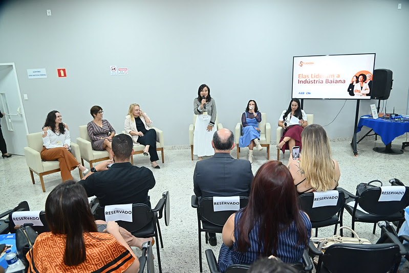Mesa-redonda Elas Lideram a Indústria Baiana realizada em Feira de Santana
