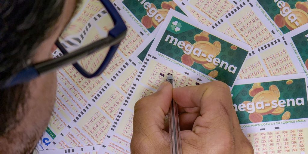 Mega-Sena acumula para R$ 230 milhões; veja o resultado e quando apostar